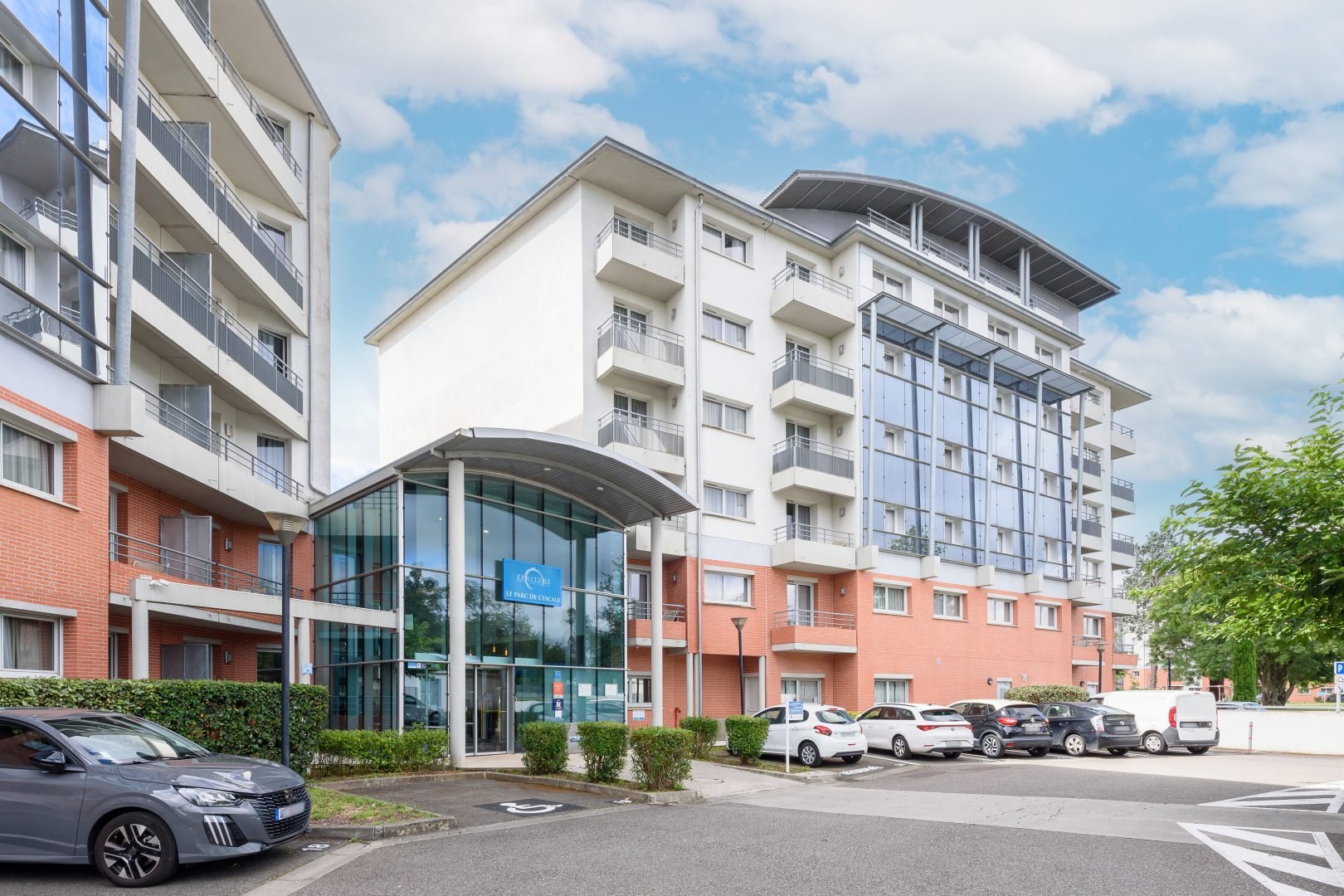 RENTAL INVESTMENT – TOULOUSE – Clarion Toulouse Le Parc de l'Escale Business Residence – 6.88% return