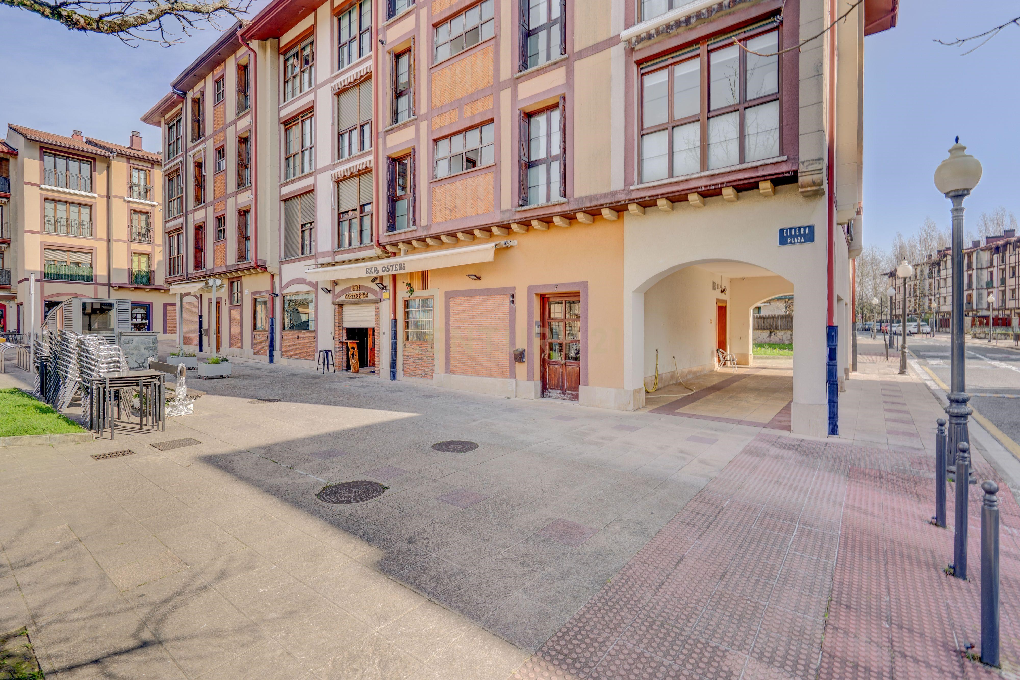 Bar-Restaurant for sale in operation – Urdanibia-Berri (Irún)