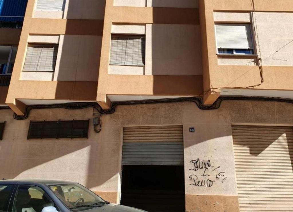 Sale of 2 Commercial Spaces in Jaume D'Olid Sequier Nº 7 Alzira