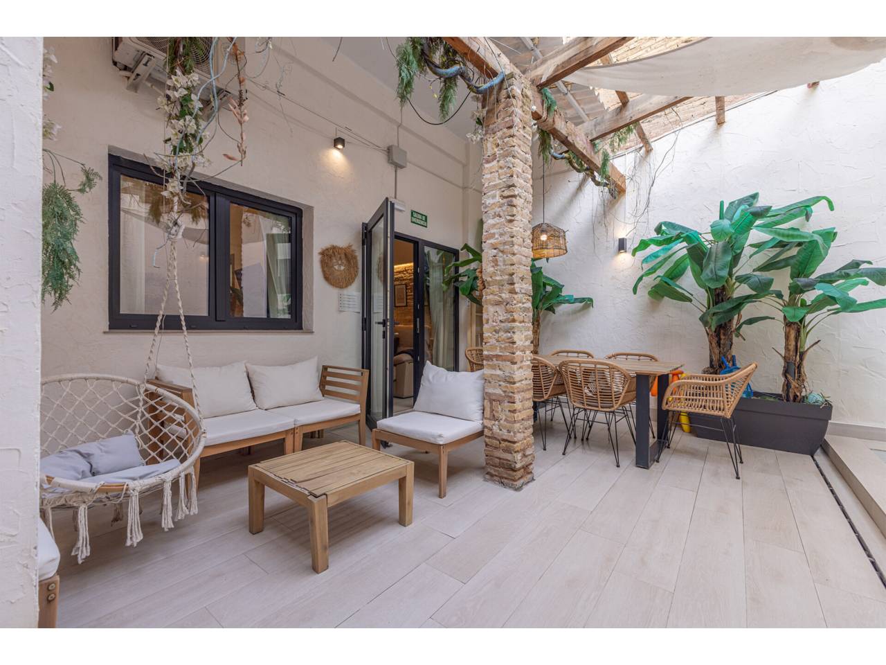 Flat for sale in En Corts(46006)