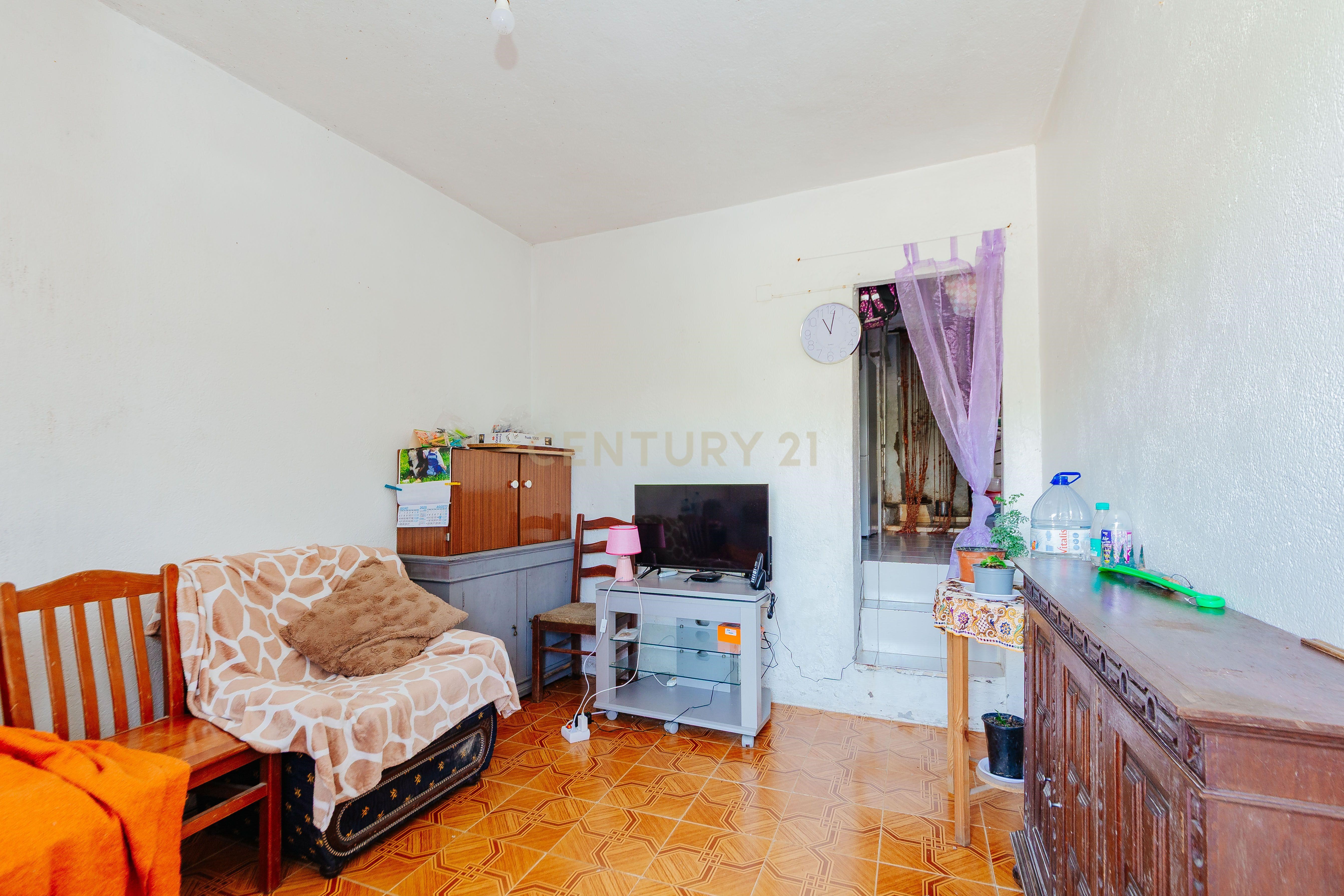 Charming 2-Bedroom Apartment in Loures, Lisboa