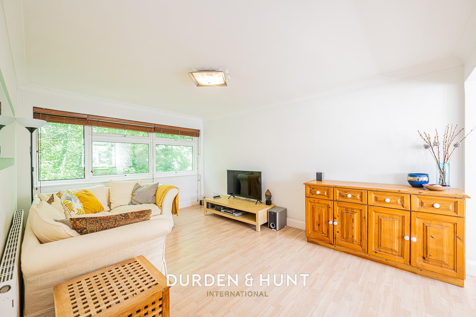 Condo for sale in Brentwood, United Kingdom