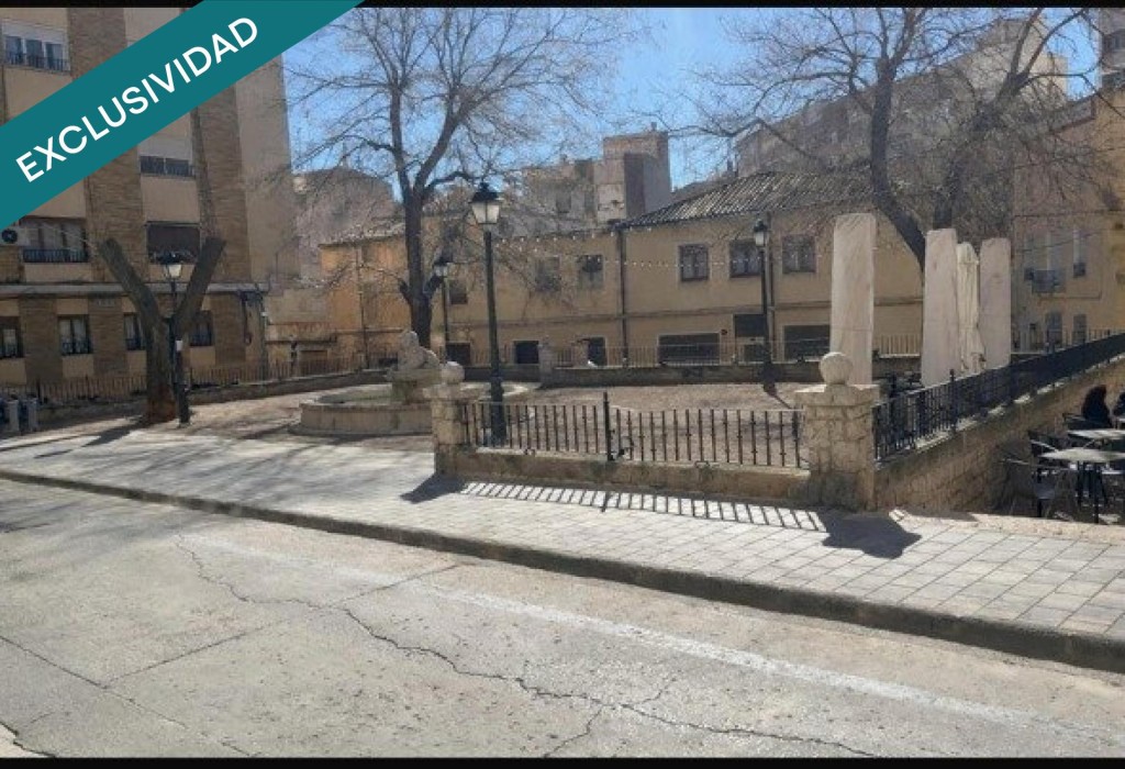 Commercial Premises For sell in Almansa in Albacete