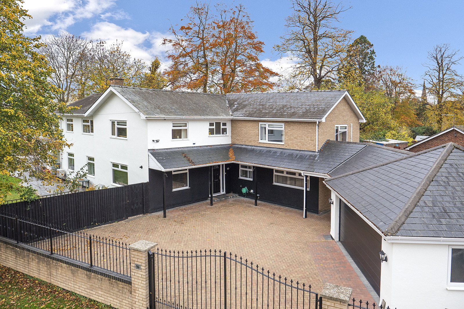 Detached House: for sale in St. Neots