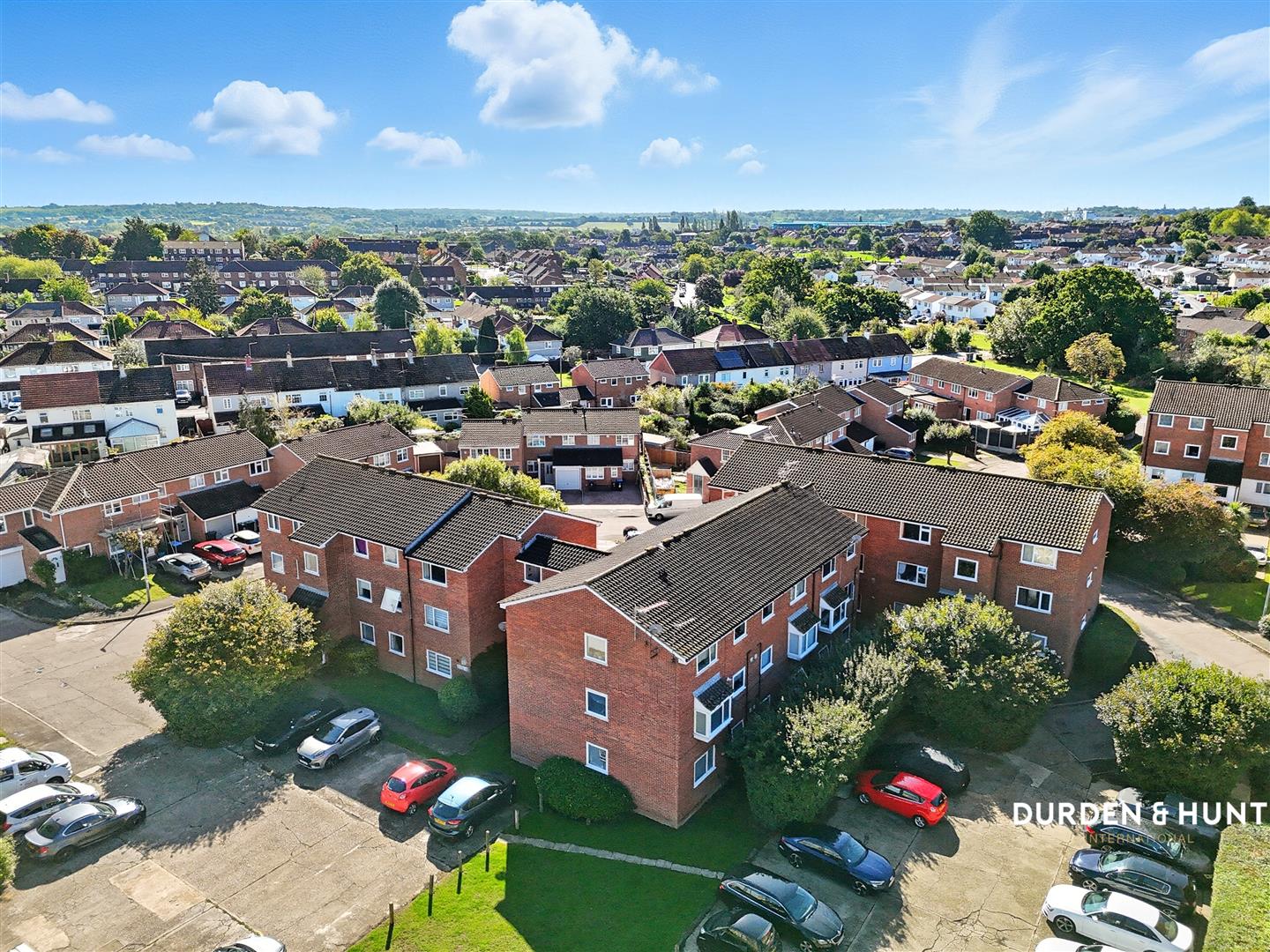 Condo for sale in Loughton, United Kingdom