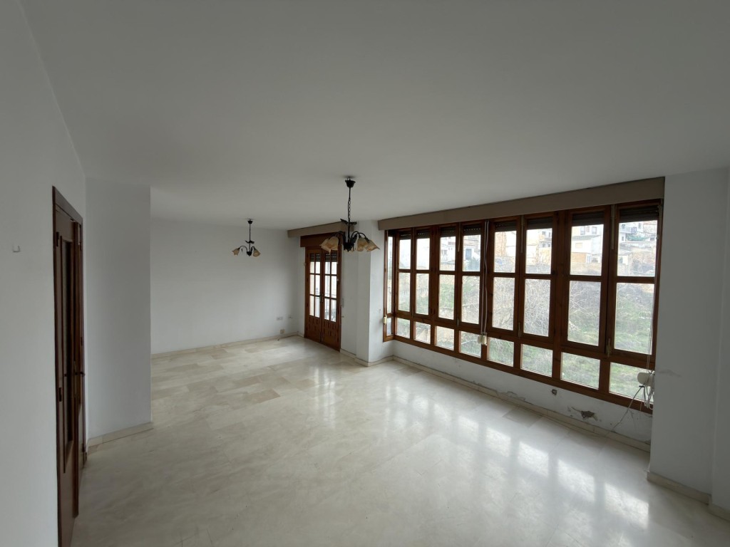Apartment For sell in Loja in Granada