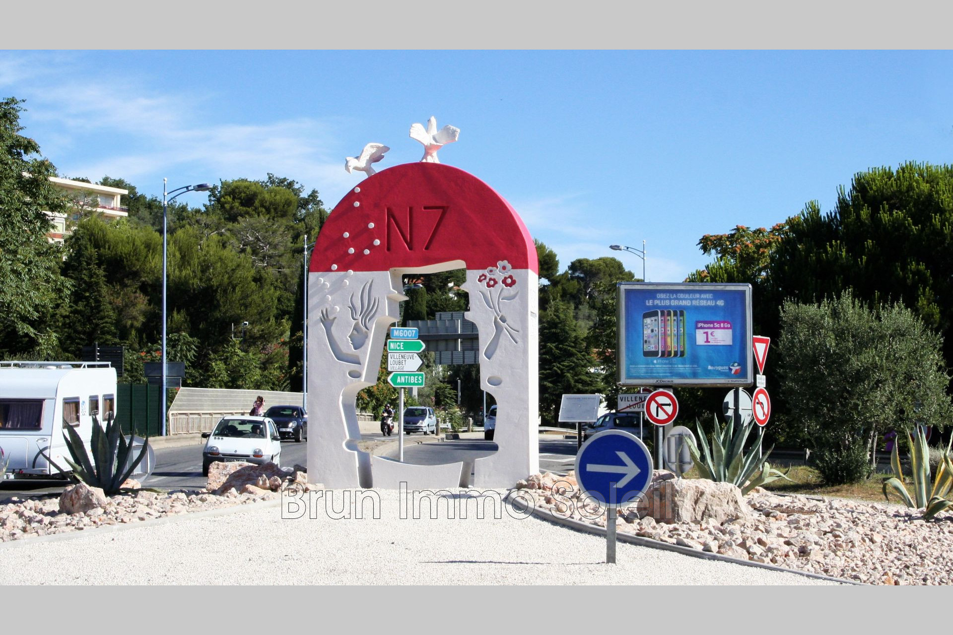 Commercial for sale in Villeneuve-Loubet, France