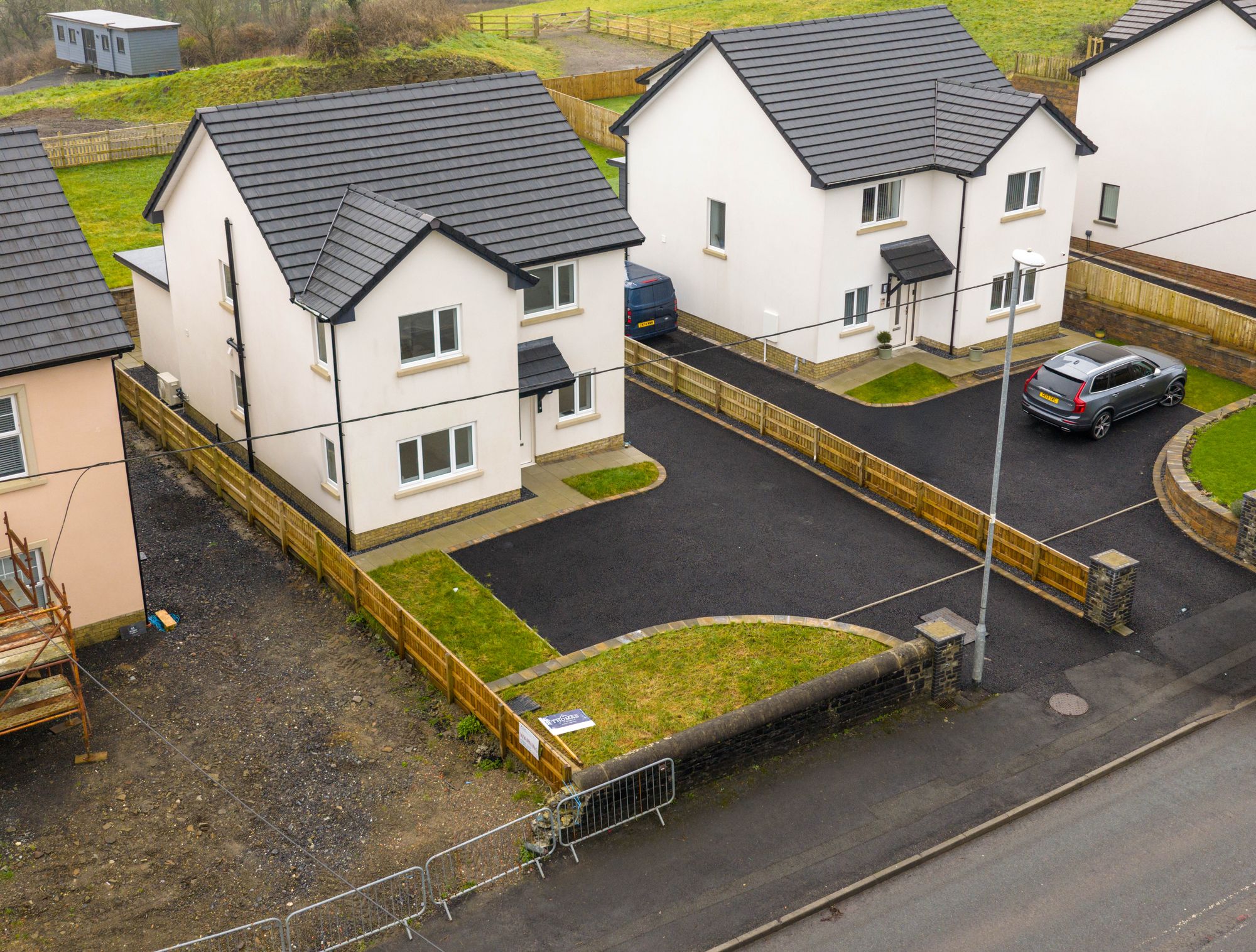 Detached House: for sale in Llanelli Llanelli