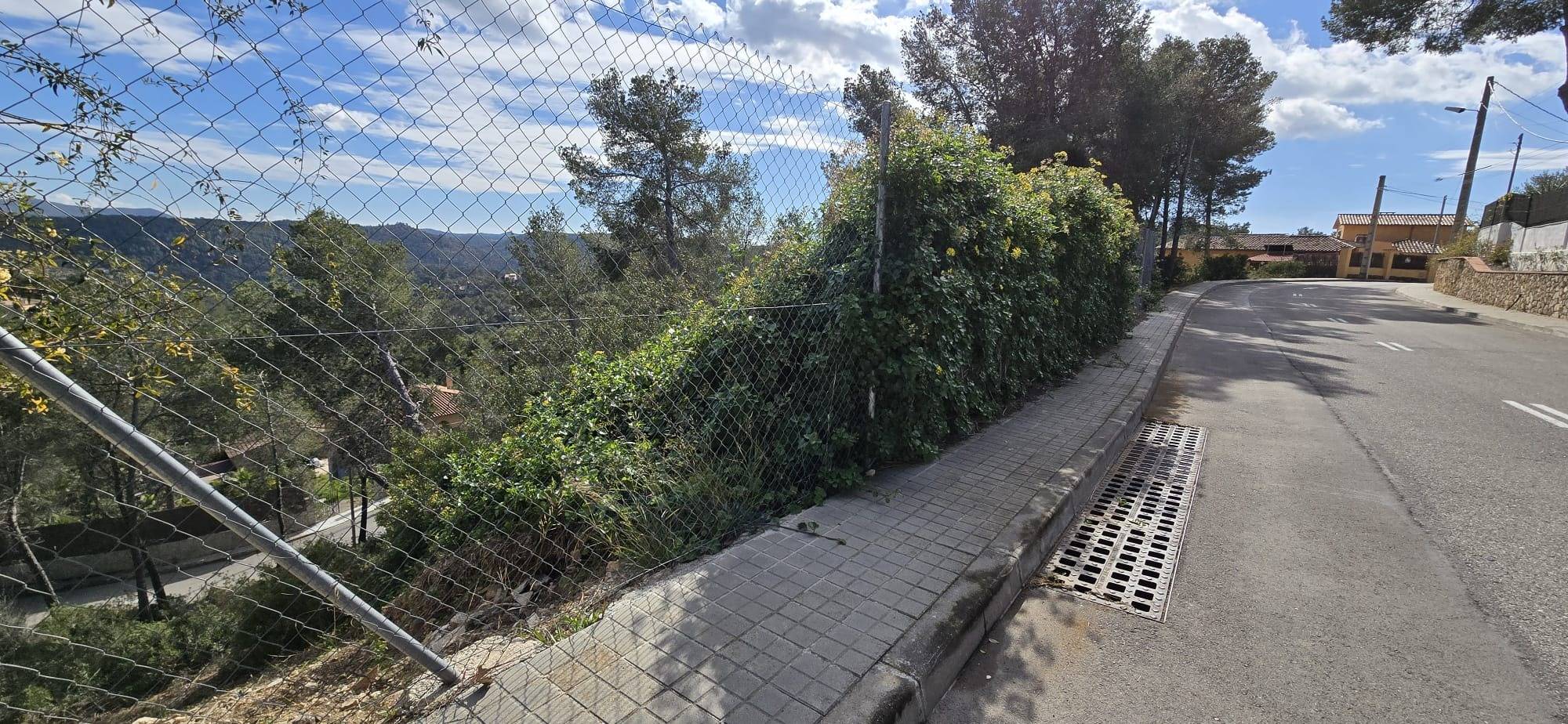 OPPORTUNITY FOR DEVELOPERS: 3 URBAN PLOTS IN LES COLINAS – OLIVELLA