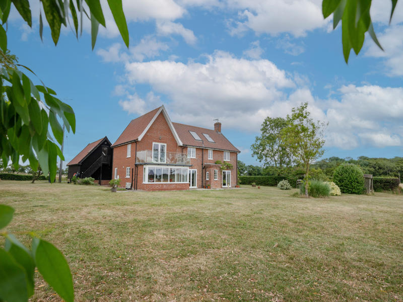 Detached House: for sale in Letheringham Woodbridge