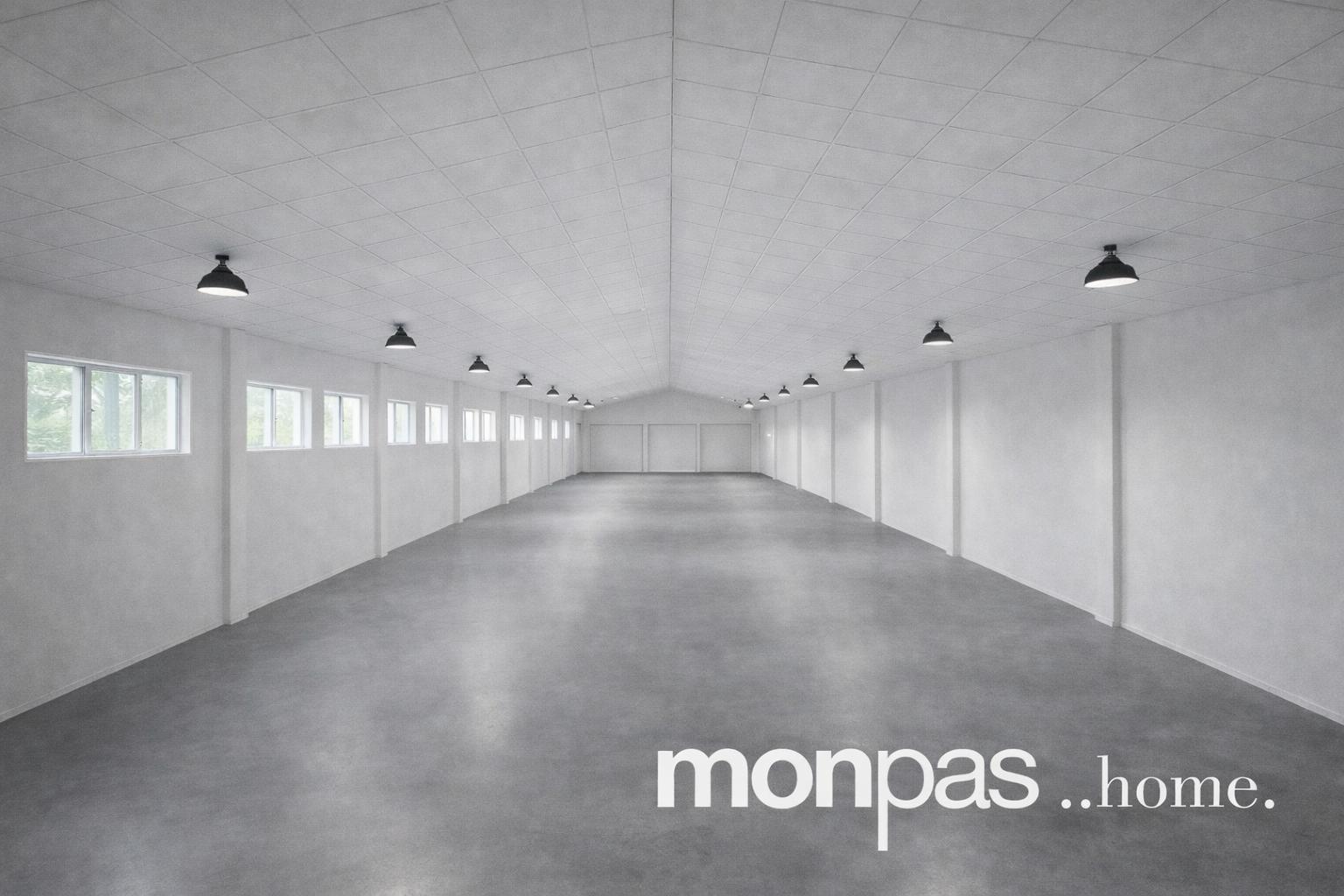 Industrial warehouse for sale in Martutene