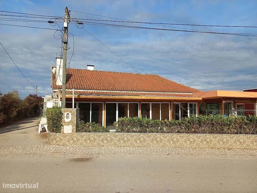 Commercial for sale, Setúbal (Azeitão, Portugal)