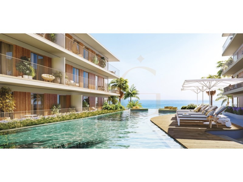 3 bedroom apartment with sea view, swimming pool and garage in Quarteira