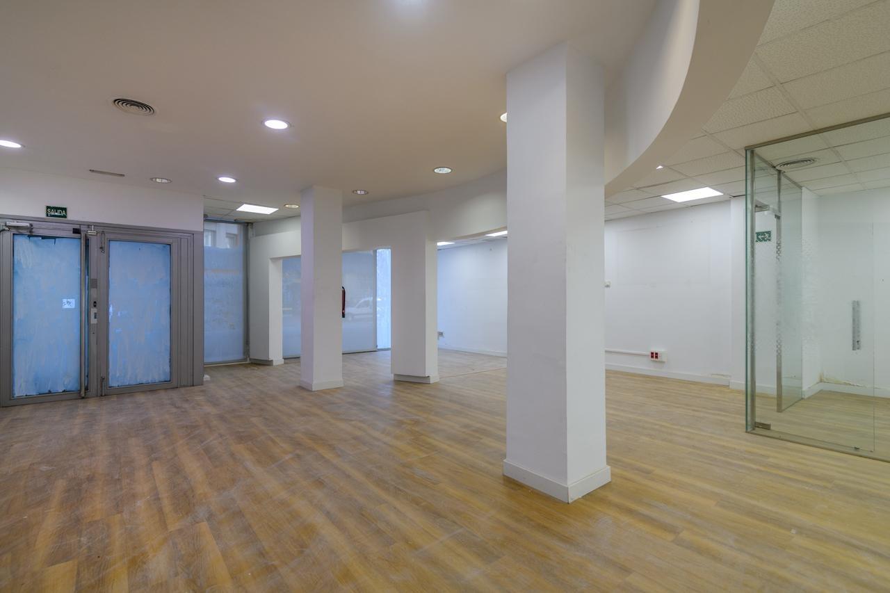 COMMERCIAL PREMISES FOR SALE