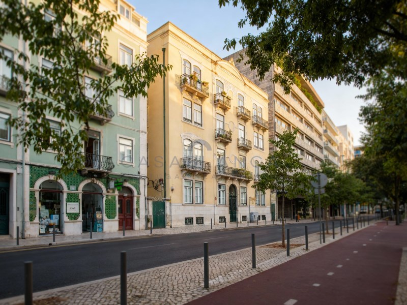 Charming and Characterful 5-Bedroom Apartment - Avenida Duque d'Ávila