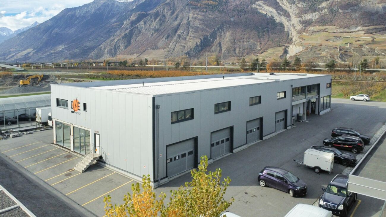 Gross Offices / Depots in Saxon