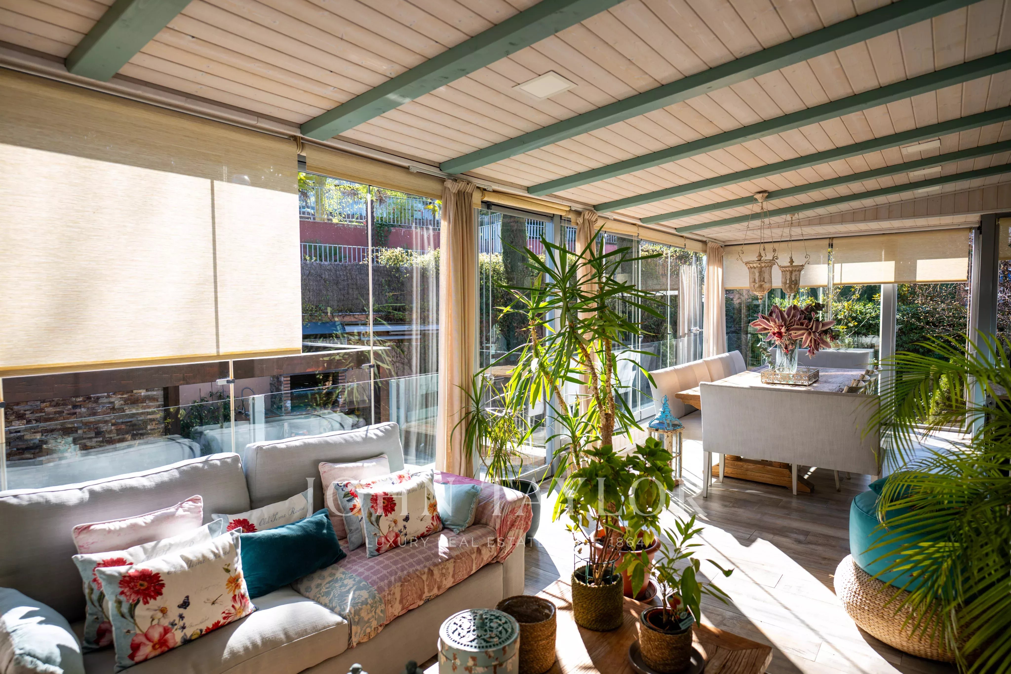 Spectacular brand new renovated semi-detached house with large private garden