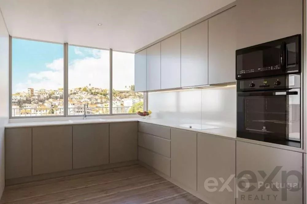Two-bedroom apartment in the center of Funchal