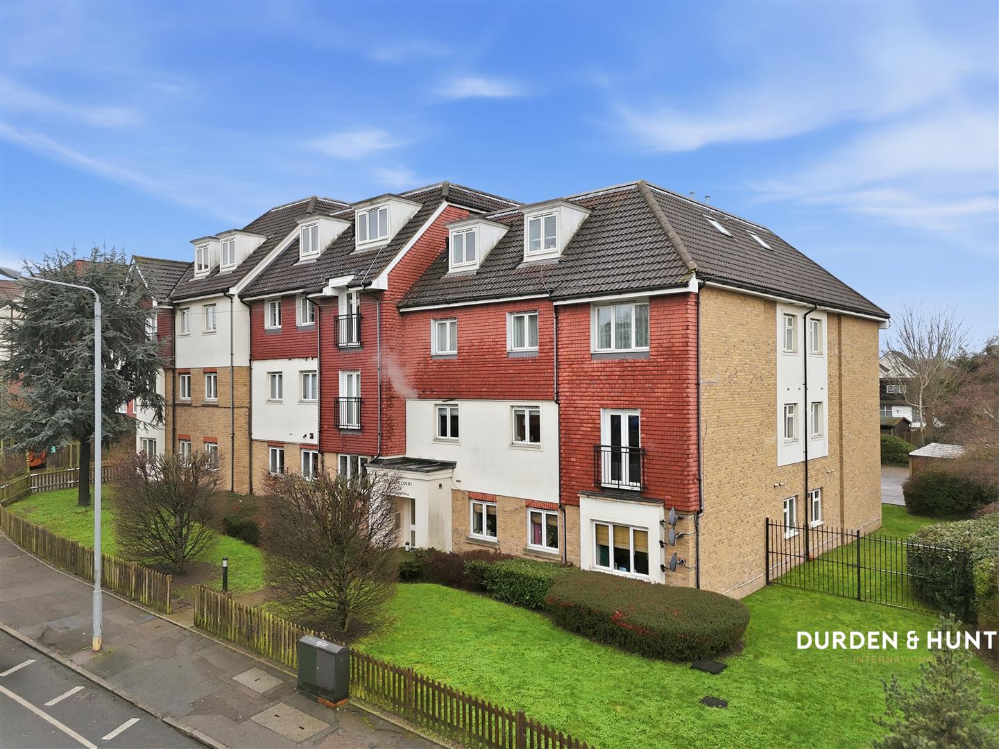 Condo for sale in Hornchurch, United Kingdom