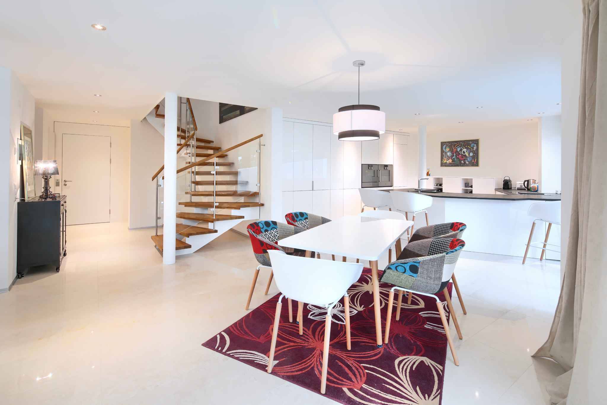 190 m2 Apartment with High-End Finishes