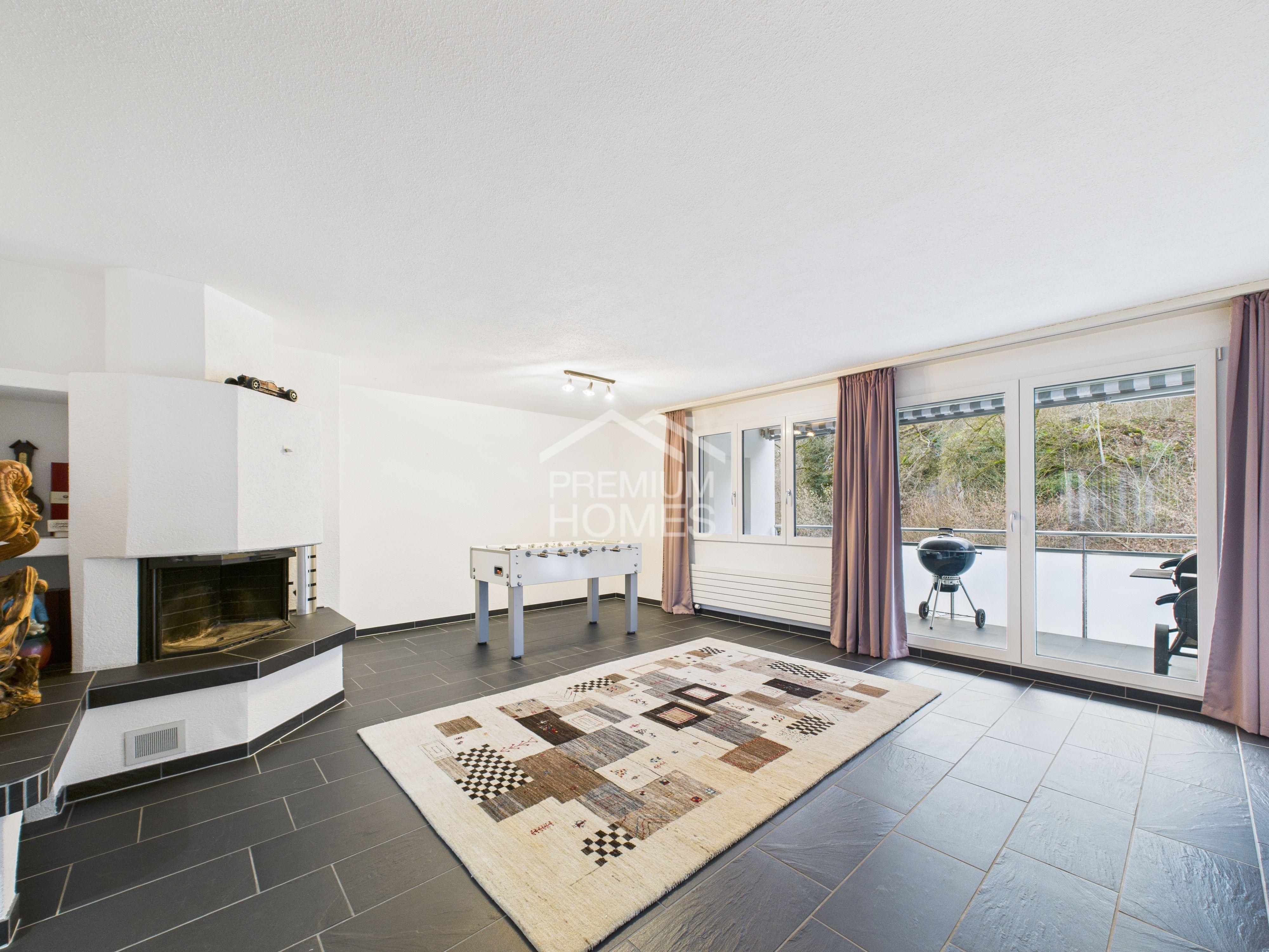 Stylishly renovated apartment in an idyllic green location