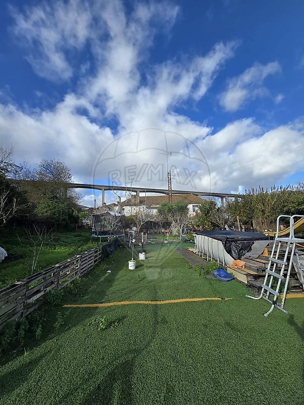 Building for sale in Loures, Portugal