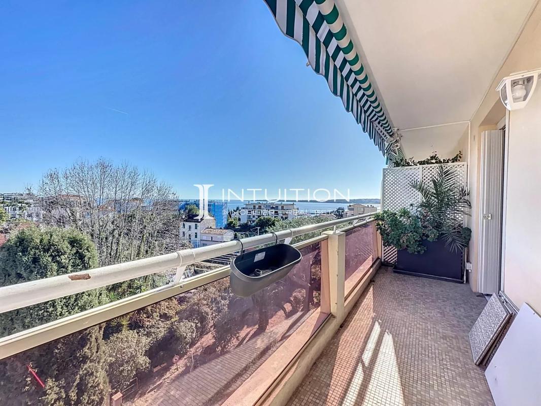 Cannes - Alexandre III : 2-room apartment with sea view