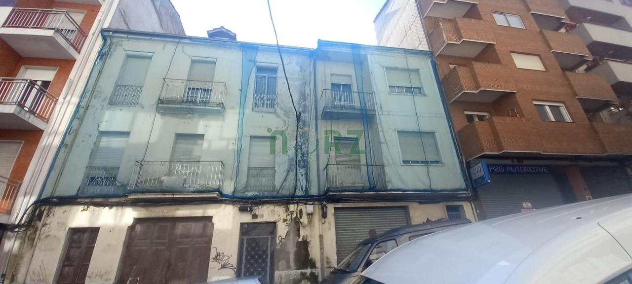 BUILDING IN EL COUTO