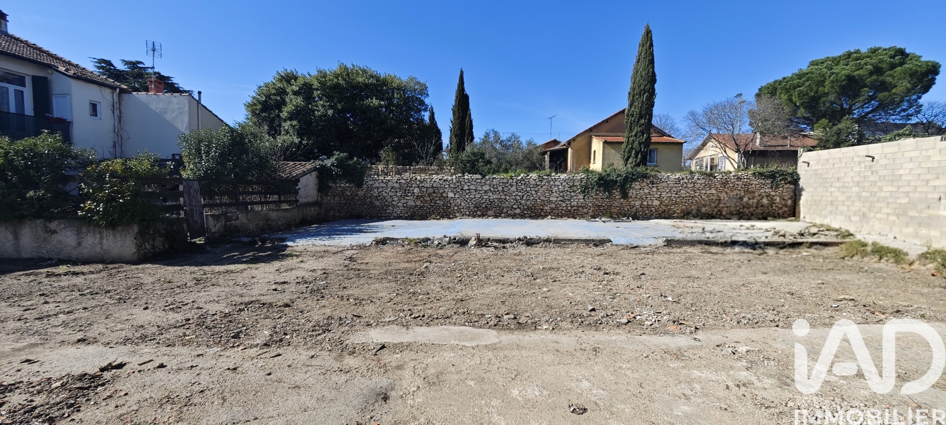 Land Plot for sale in Nîmes, France