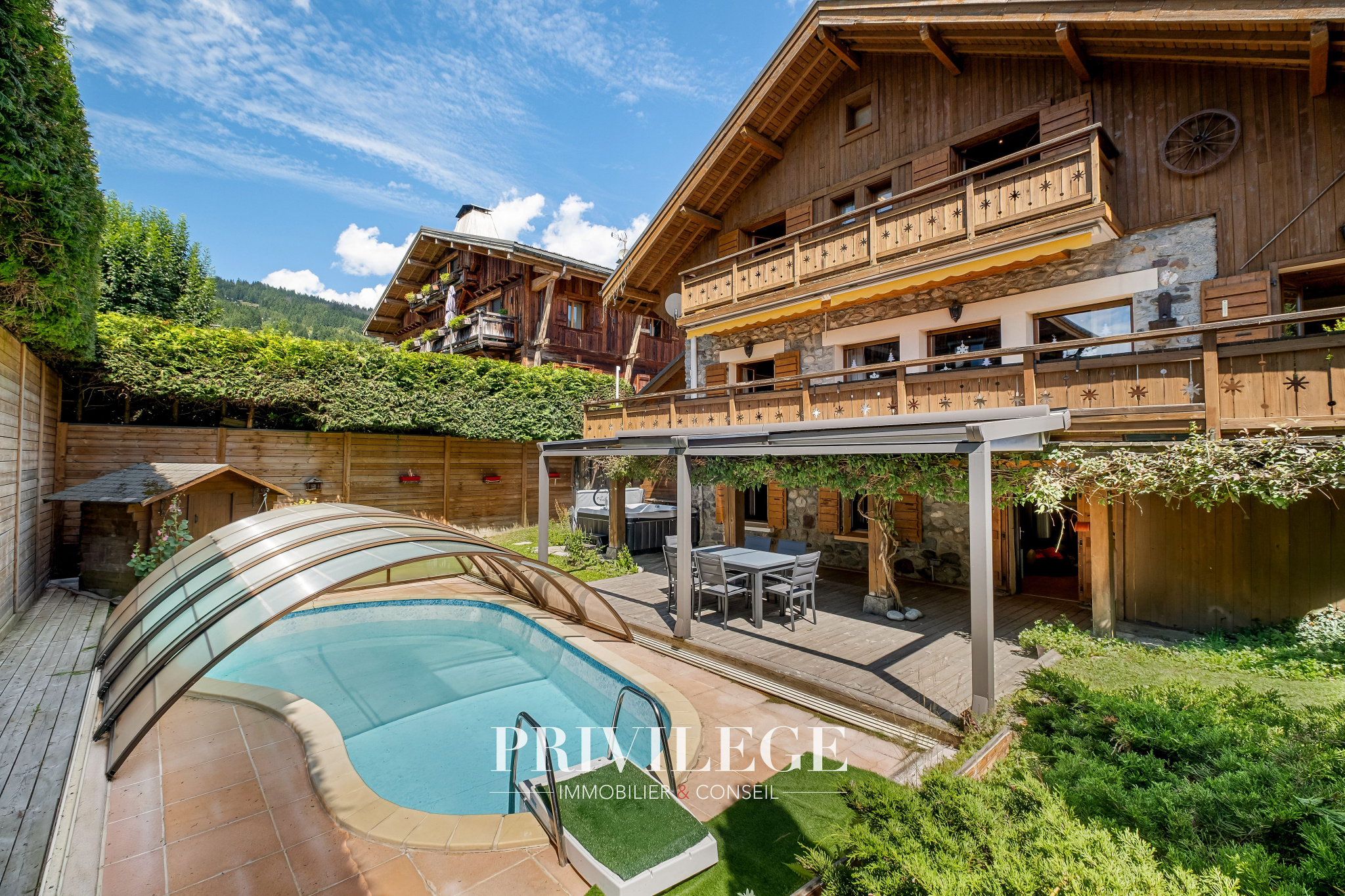 Architect's chalet in Megève Timeless elegance in the heart of the village