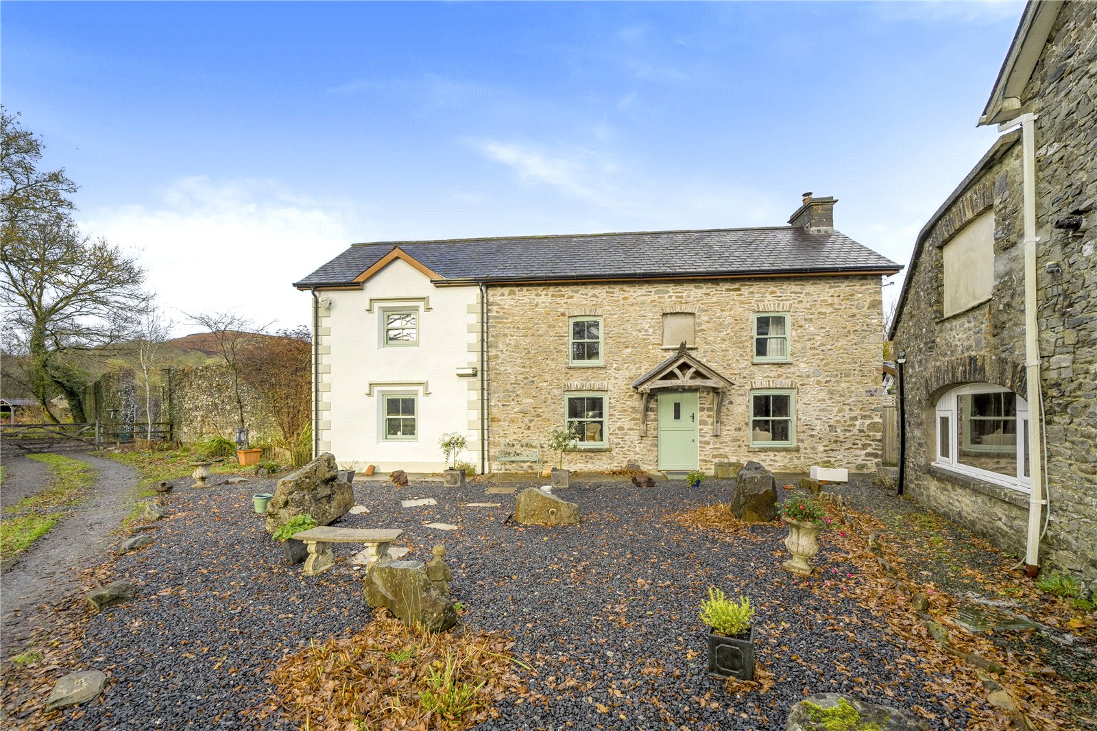 Detached House: for sale in Llandeilo Carmarthenshire
