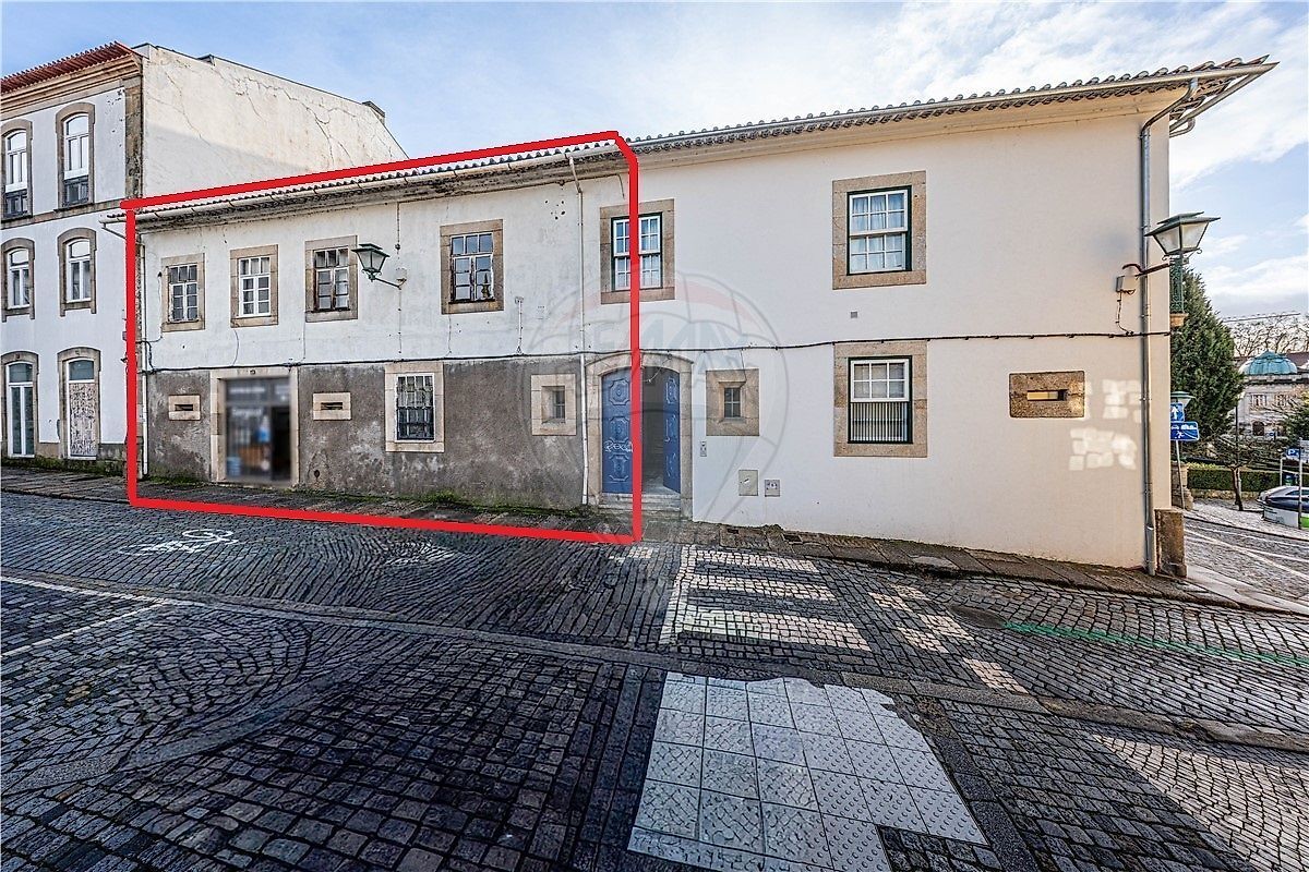 Building for sale in Viseu, Portugal