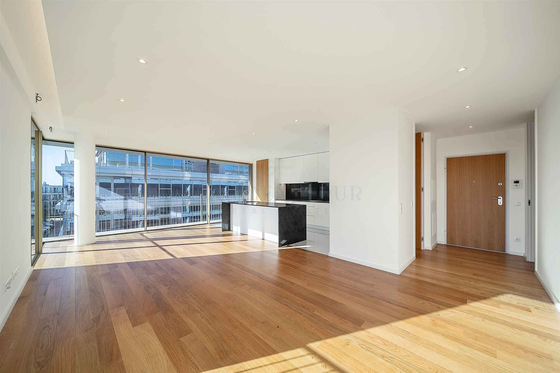 Condo for sale, Porto, Vila Nova de Gaia, Santa Marinha e São Pedro da Afurada, Portugal (Vila Nova de Gaia, Portugal)