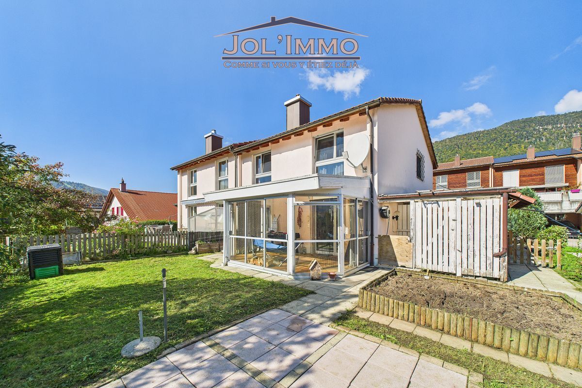 House with panoramic views and wellness areas in Moutier