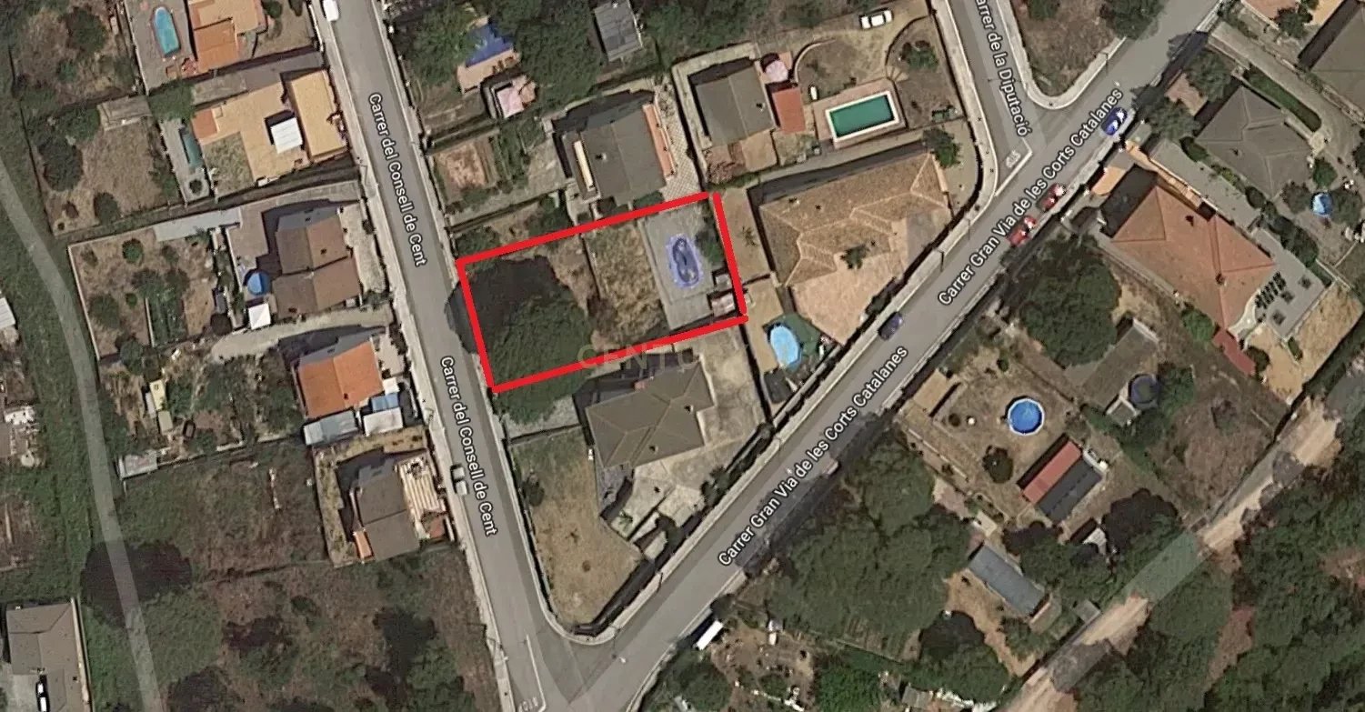 PLOT WITH POOL IN TORDERA!!