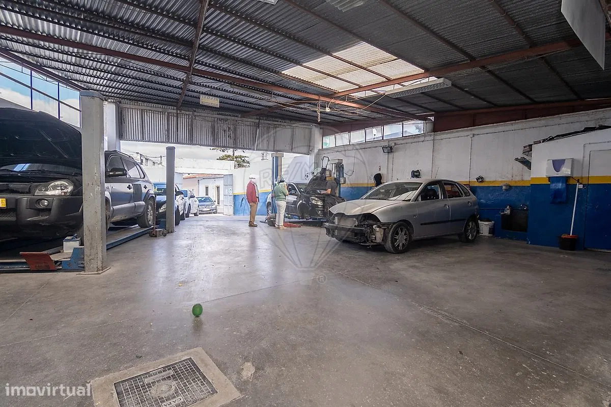 Commercial for sale, Faro (Santa Bárbara de Nexe, Portugal)