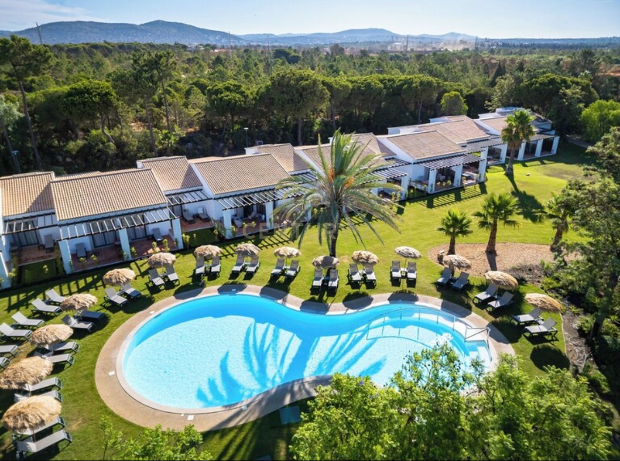 3-Bedroom Villa with Private Terraces and Garage | Gated Community with Pool & Golf | Vila Sol – Algarve