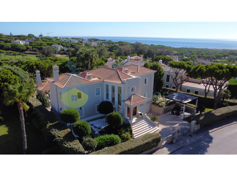 Charming 4 bedroom villa in Vale do Lobo
