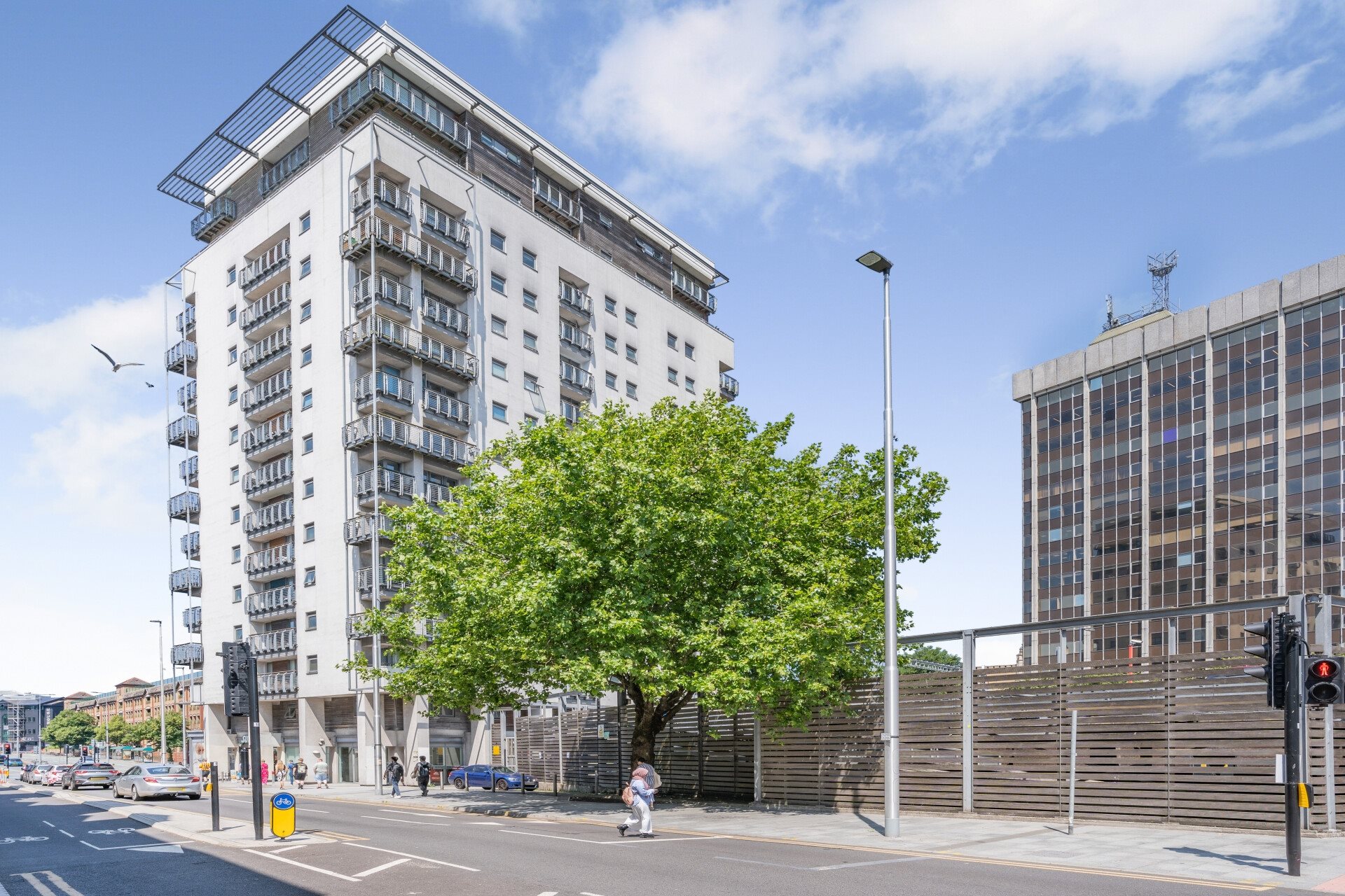 Flat: for sale in Cardiff