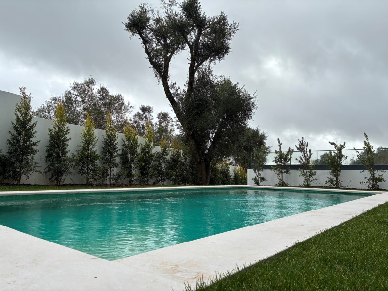 FANTASTIC VILLA WITH POOL IN MANIQUE - CASCAIS
