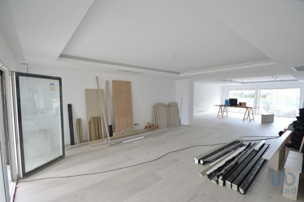 House/villa T3 in Fernão Ferro of 185,00 sq m