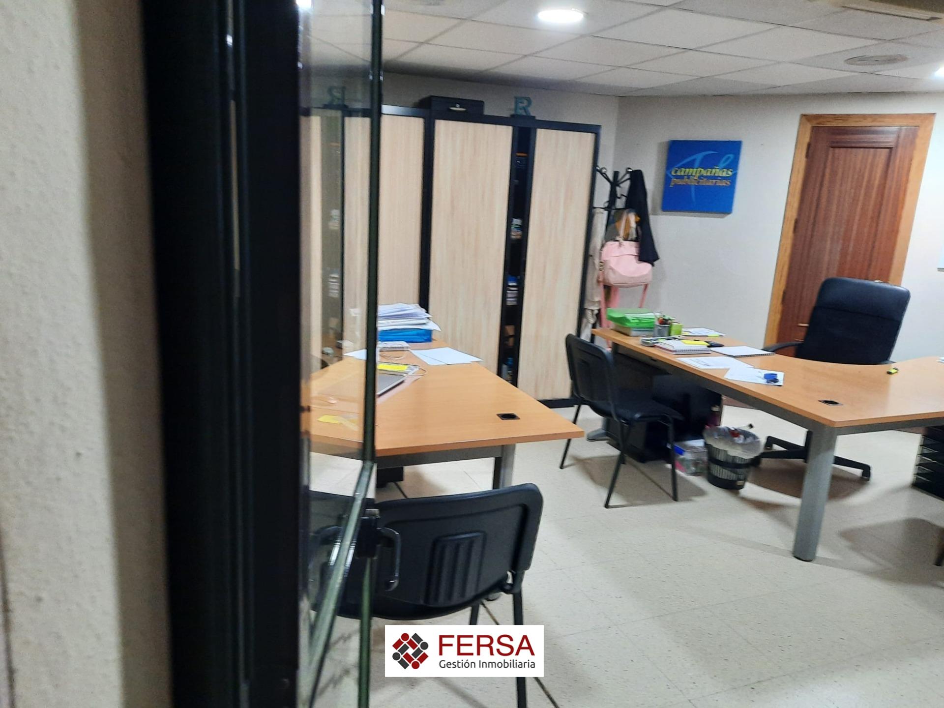 INDUSTRIAL WAREHOUSE IN THE EL PALMAR INDUSTRIAL ESTATE