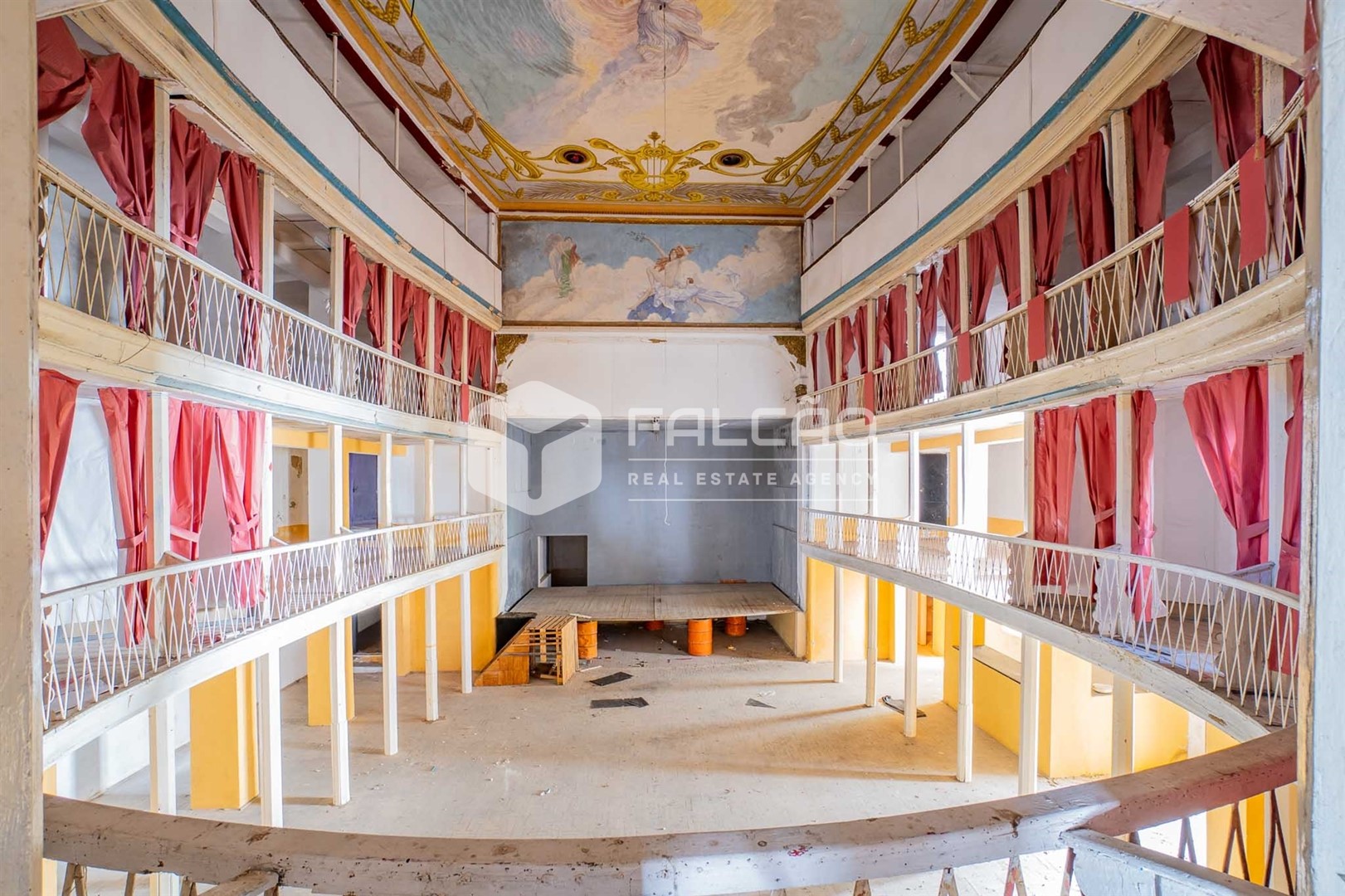 Building for sale, Portalegre, Sé e São Lourenço, Portugal (Portalegre, Portugal)