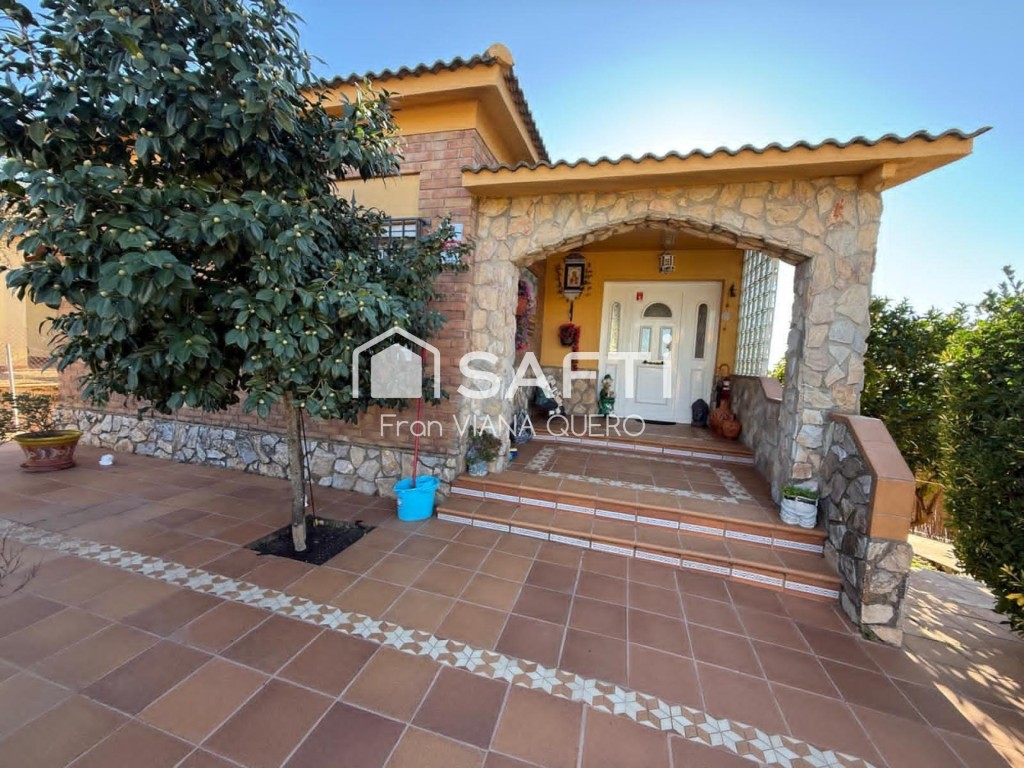 House-Villa For sell in Tordera in Barcelona