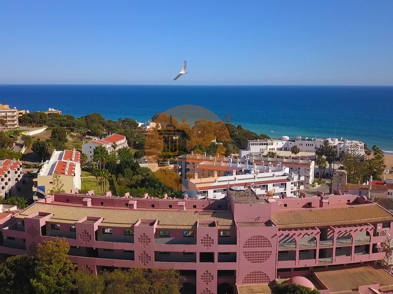 Studio Apartment for Sale Just 250 Metres from the Beach - Luna Clube Oceano, Albufeira, Algarve