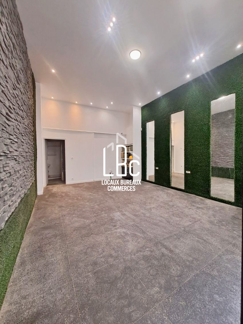 Commercial for sale in Nantes, France