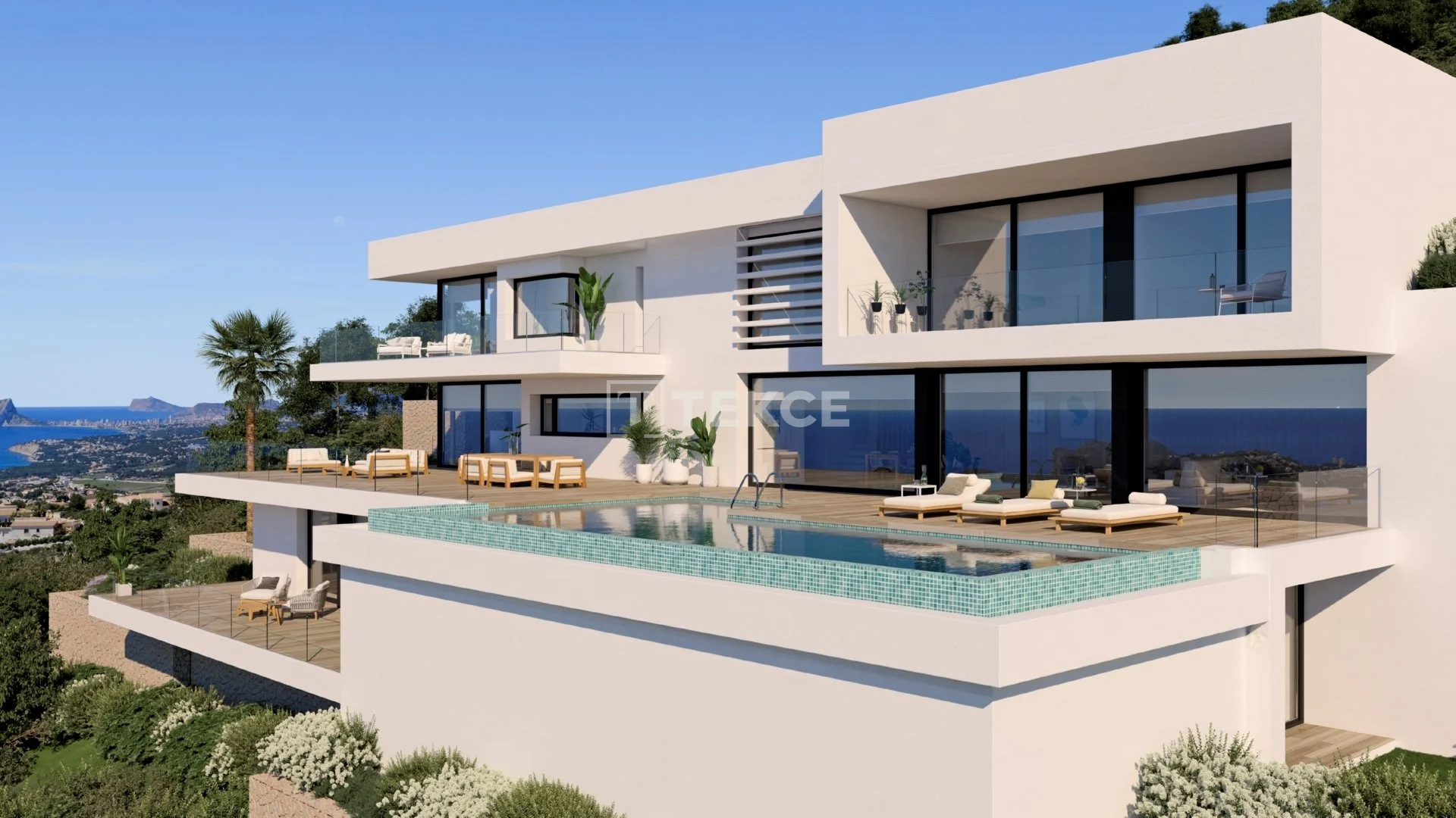 Luxury Villa with Sea View Near Beach in Alicante