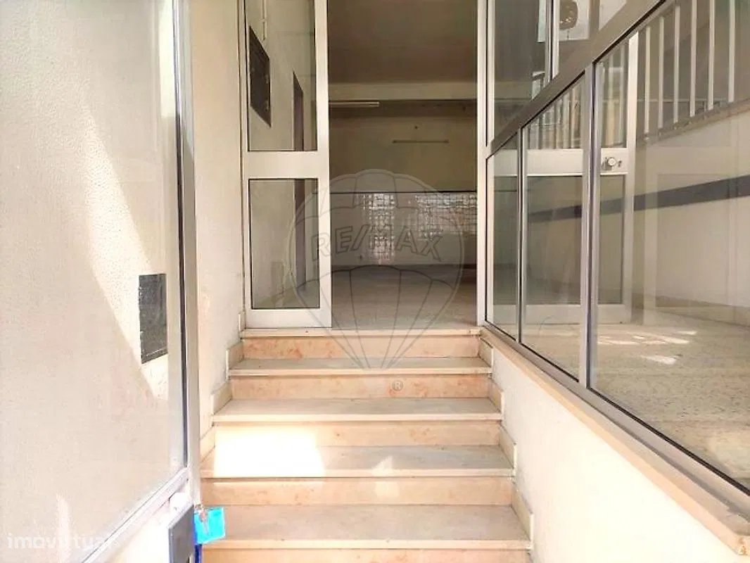 Commercial for sale, Santarém (Torres Novas, Portugal)