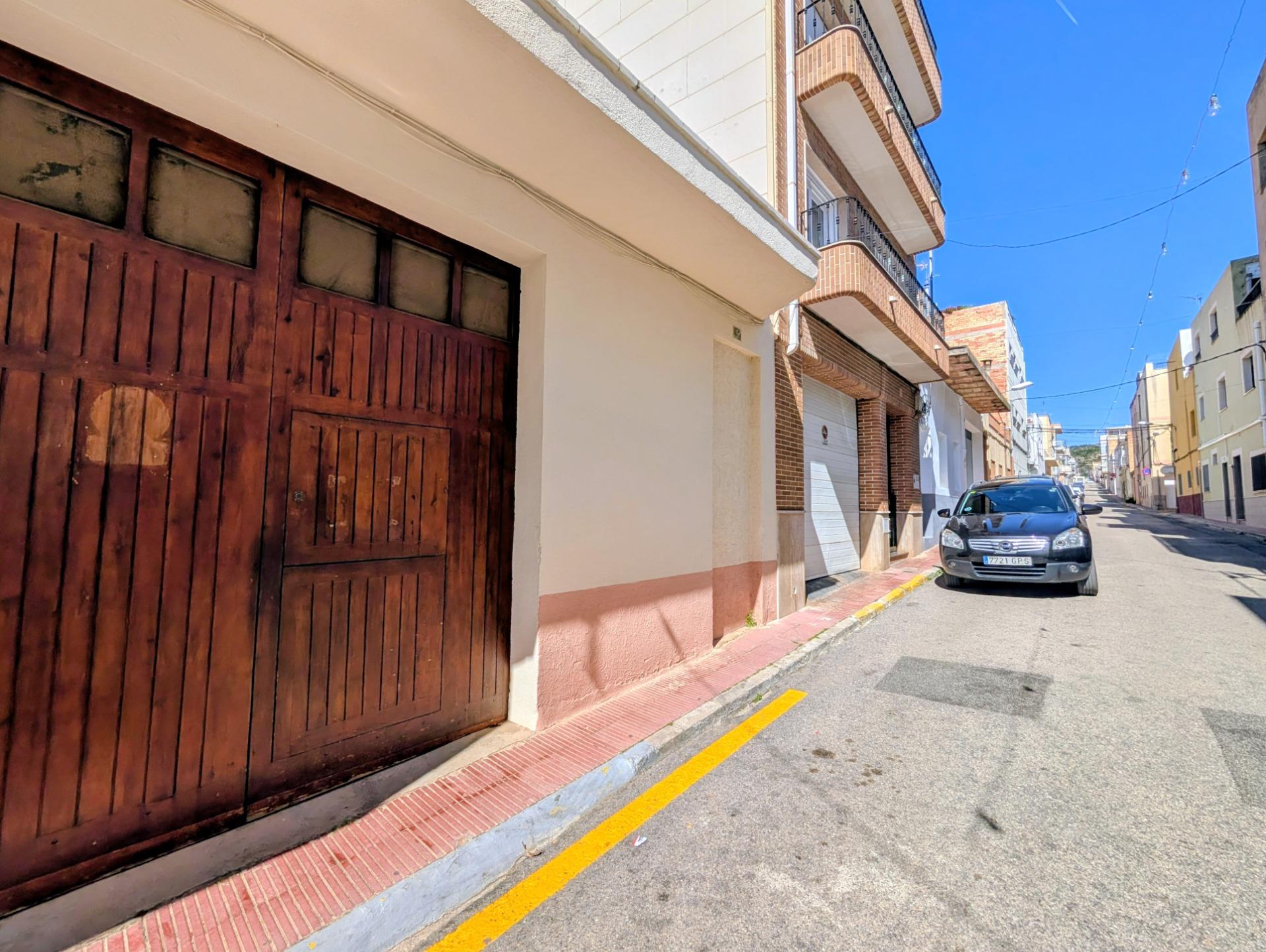 Commercial for sale in Alcanar, Spain