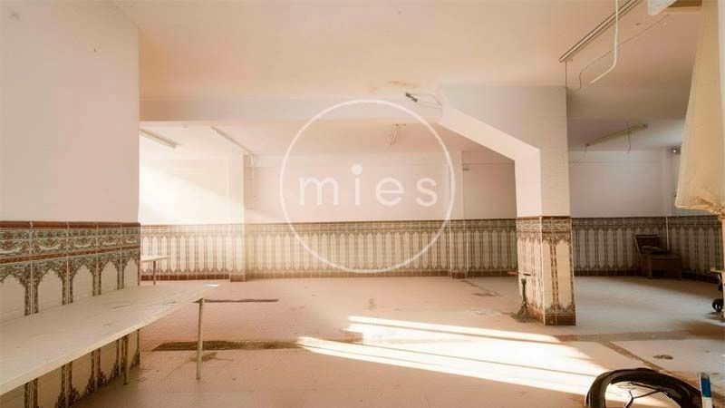 Commercial for sale in Torrent, Spain